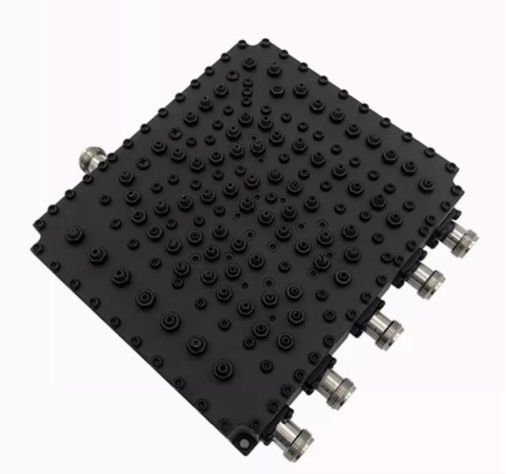  比如双频三频四频五频腔体合路器4G+5G